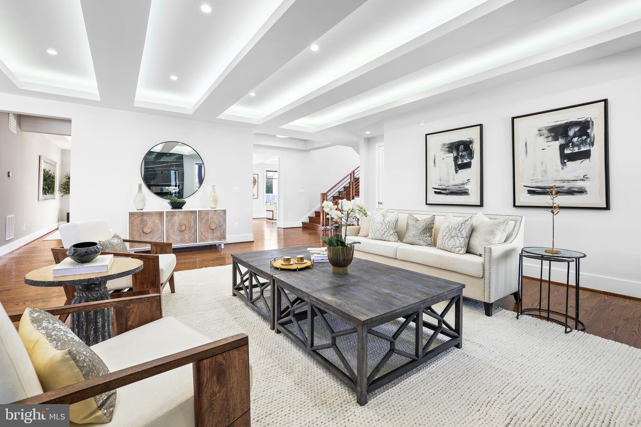 PIMMIT HILLS - Residential