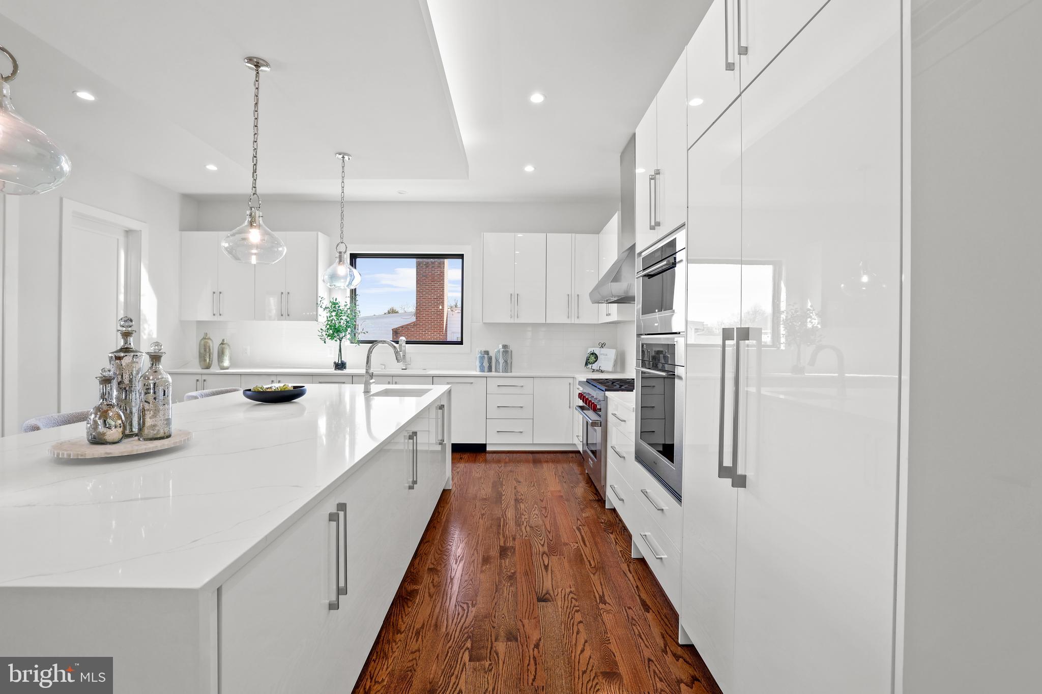 PIMMIT HILLS - Residential