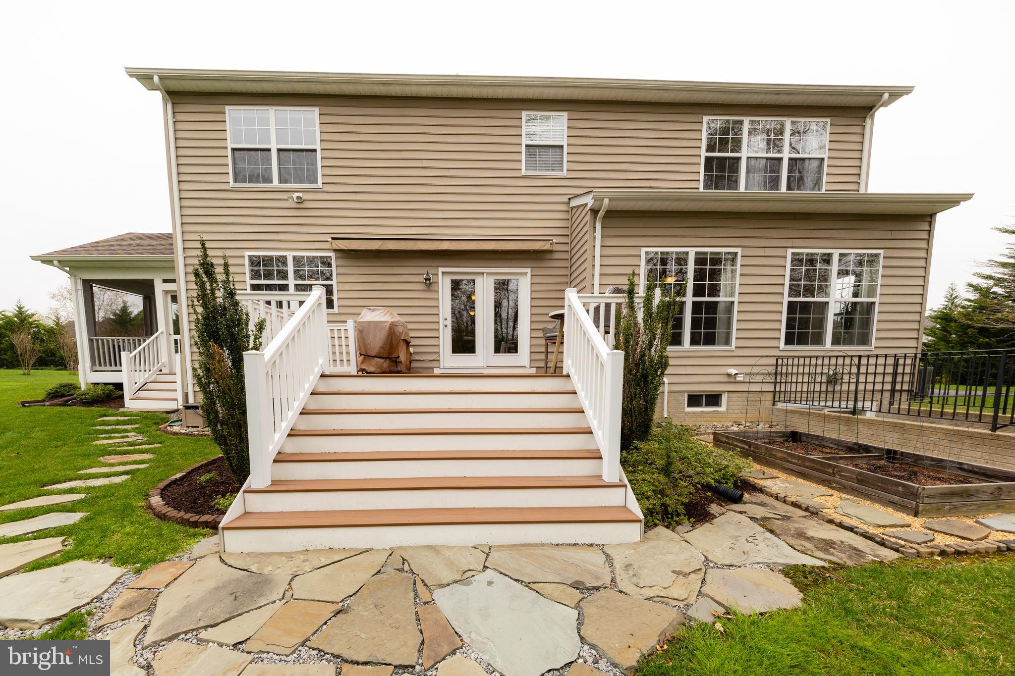 MYRTLE POINT - Residential