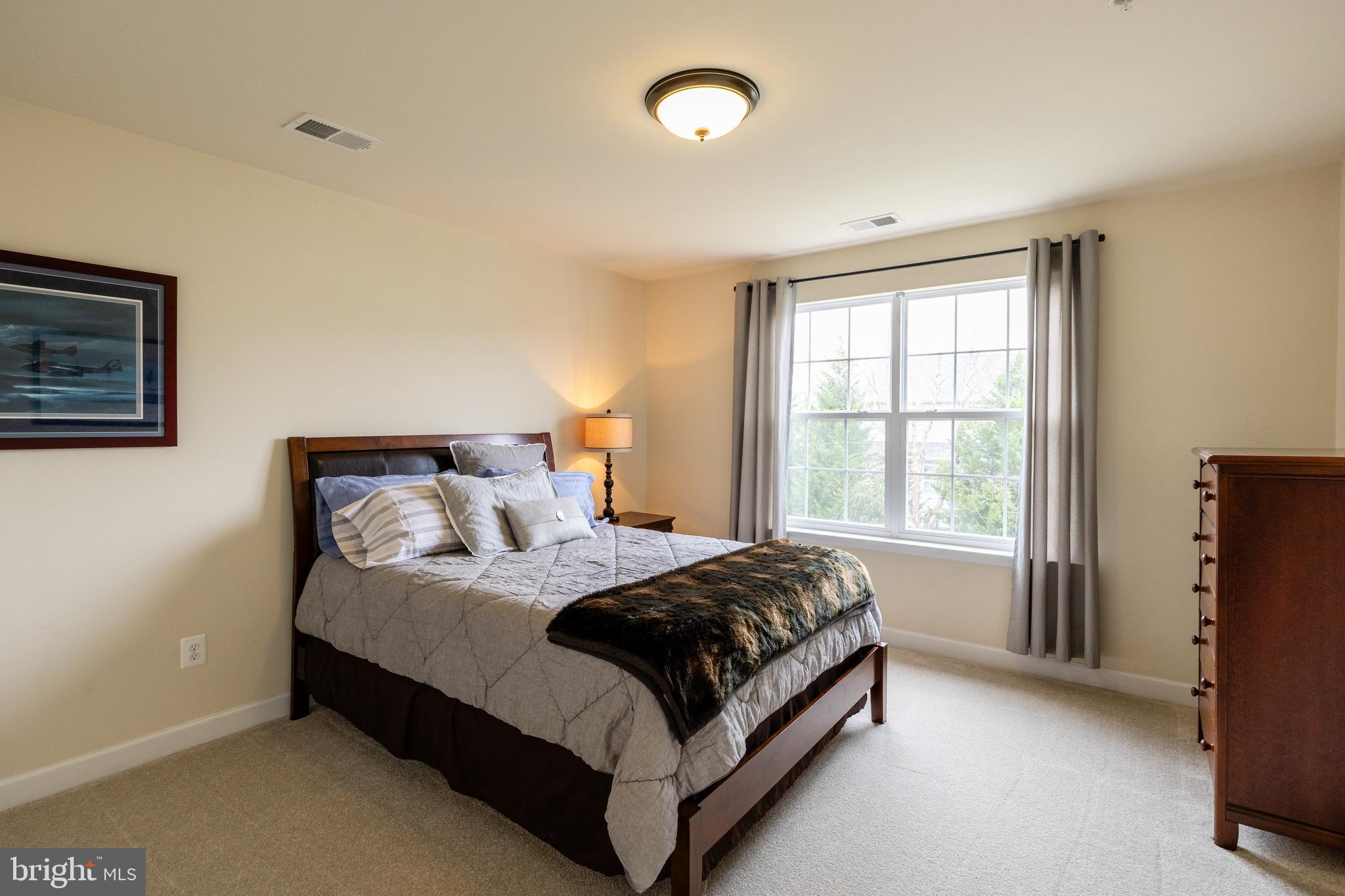 MYRTLE POINT - Residential