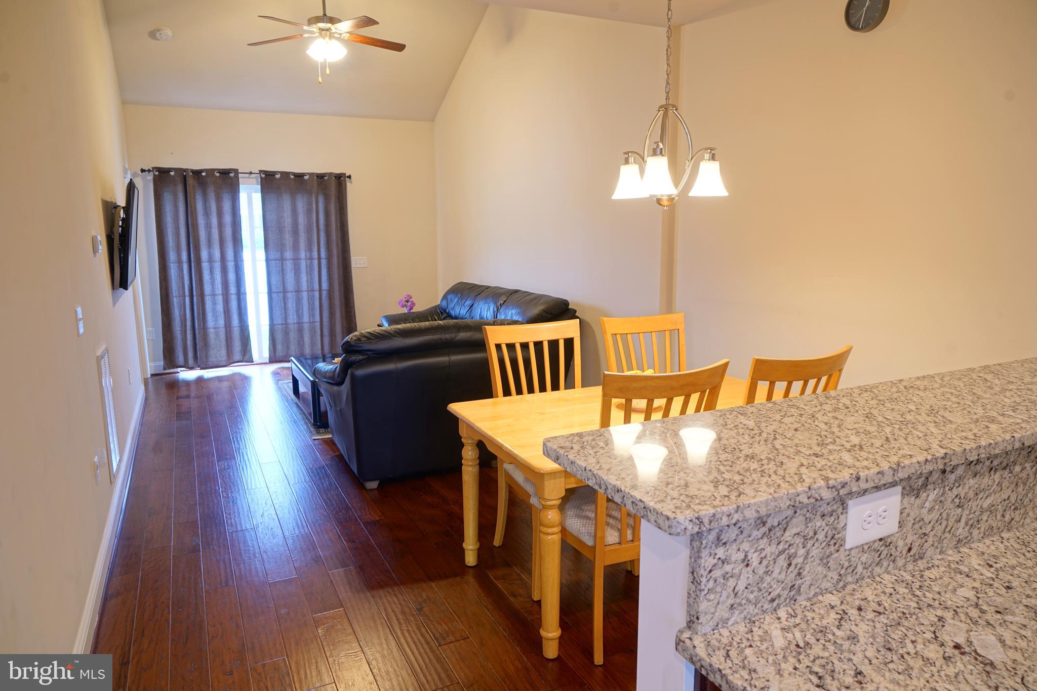 RIVER CROSSING VILLAS - Residential