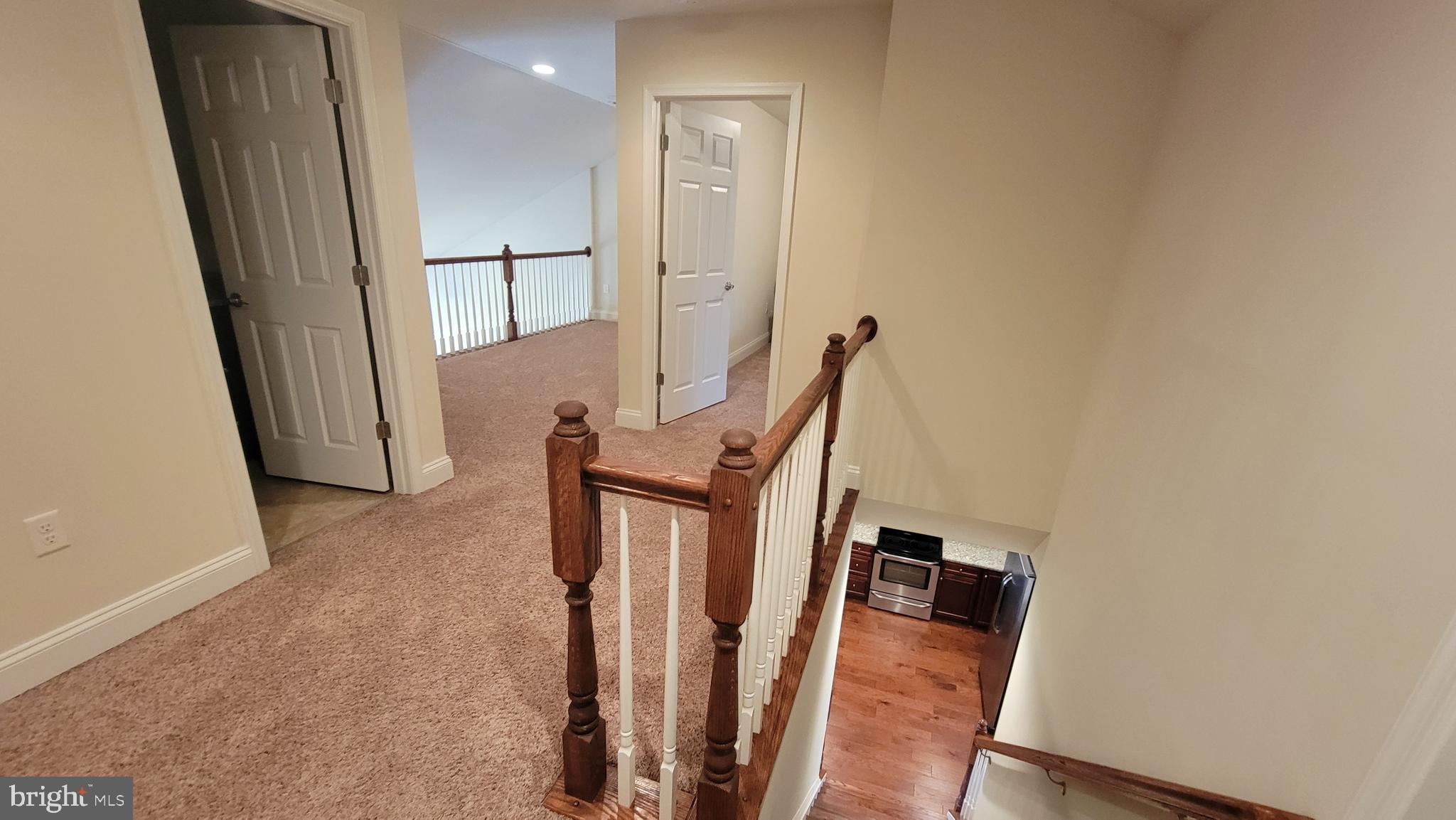 RIVER CROSSING VILLAS - Residential