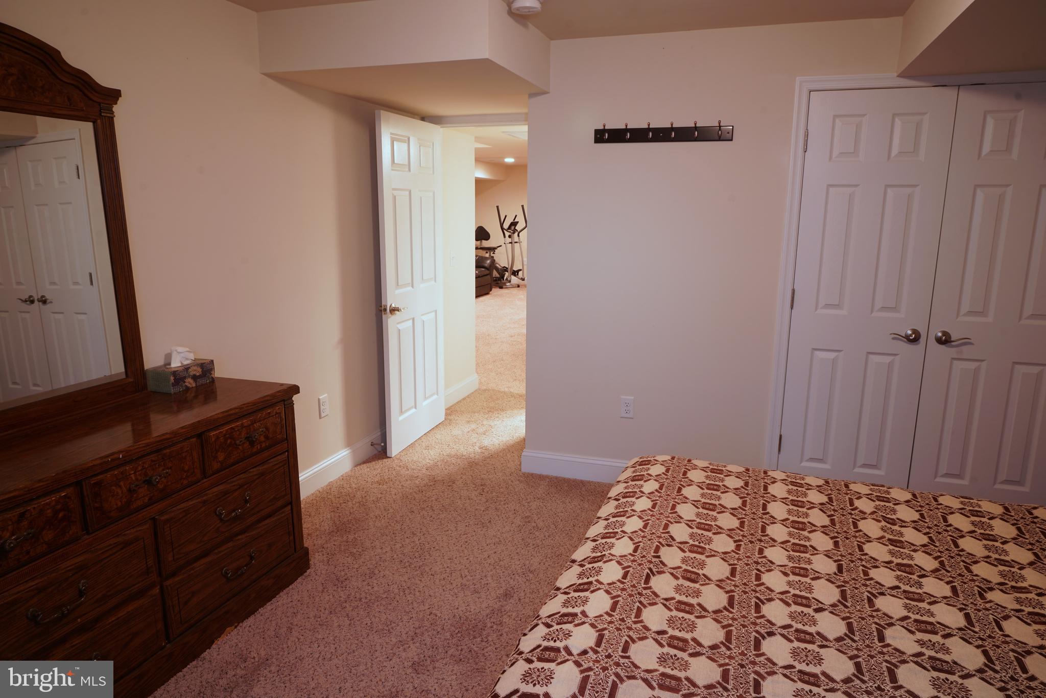 RIVER CROSSING VILLAS - Residential