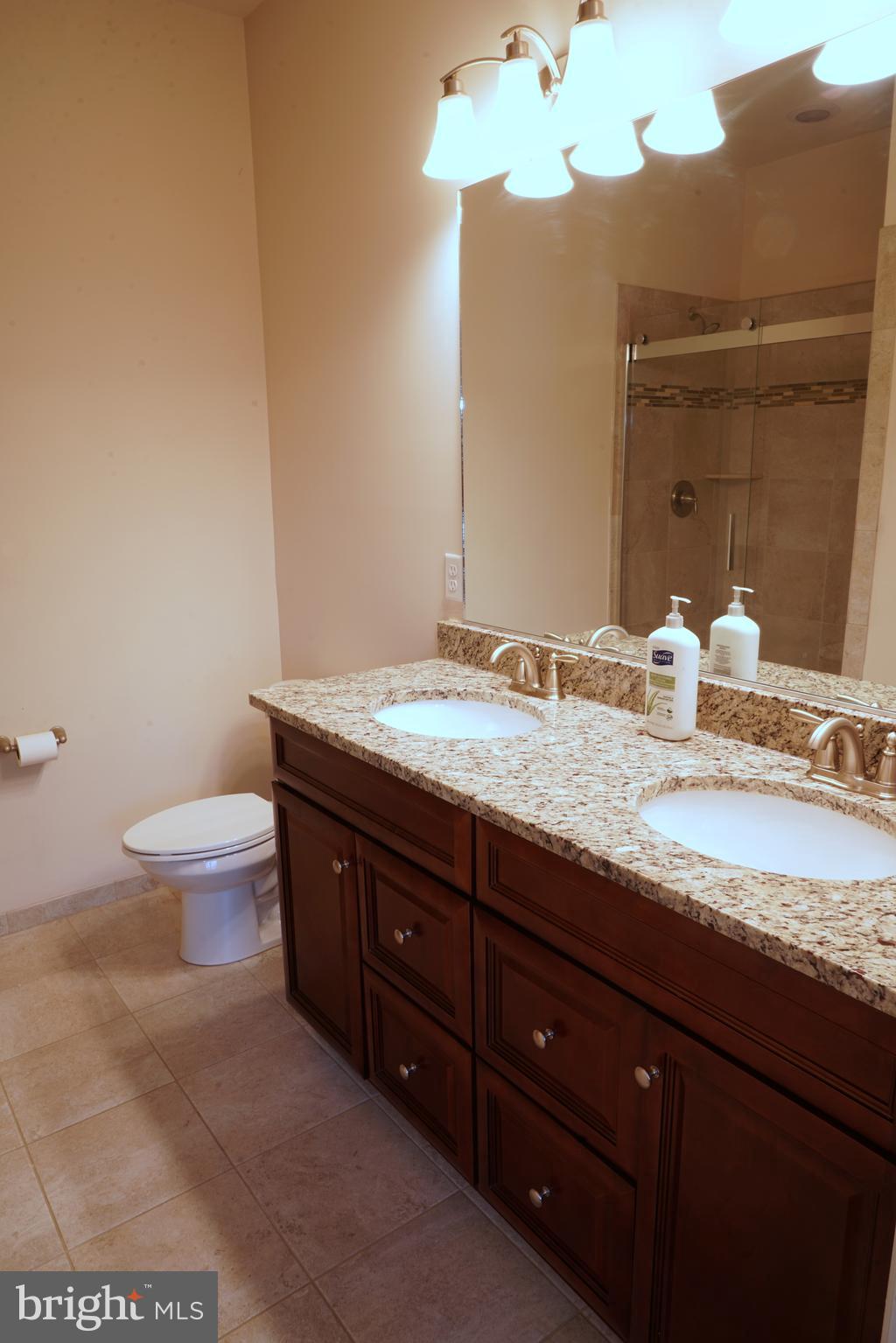 RIVER CROSSING VILLAS - Residential