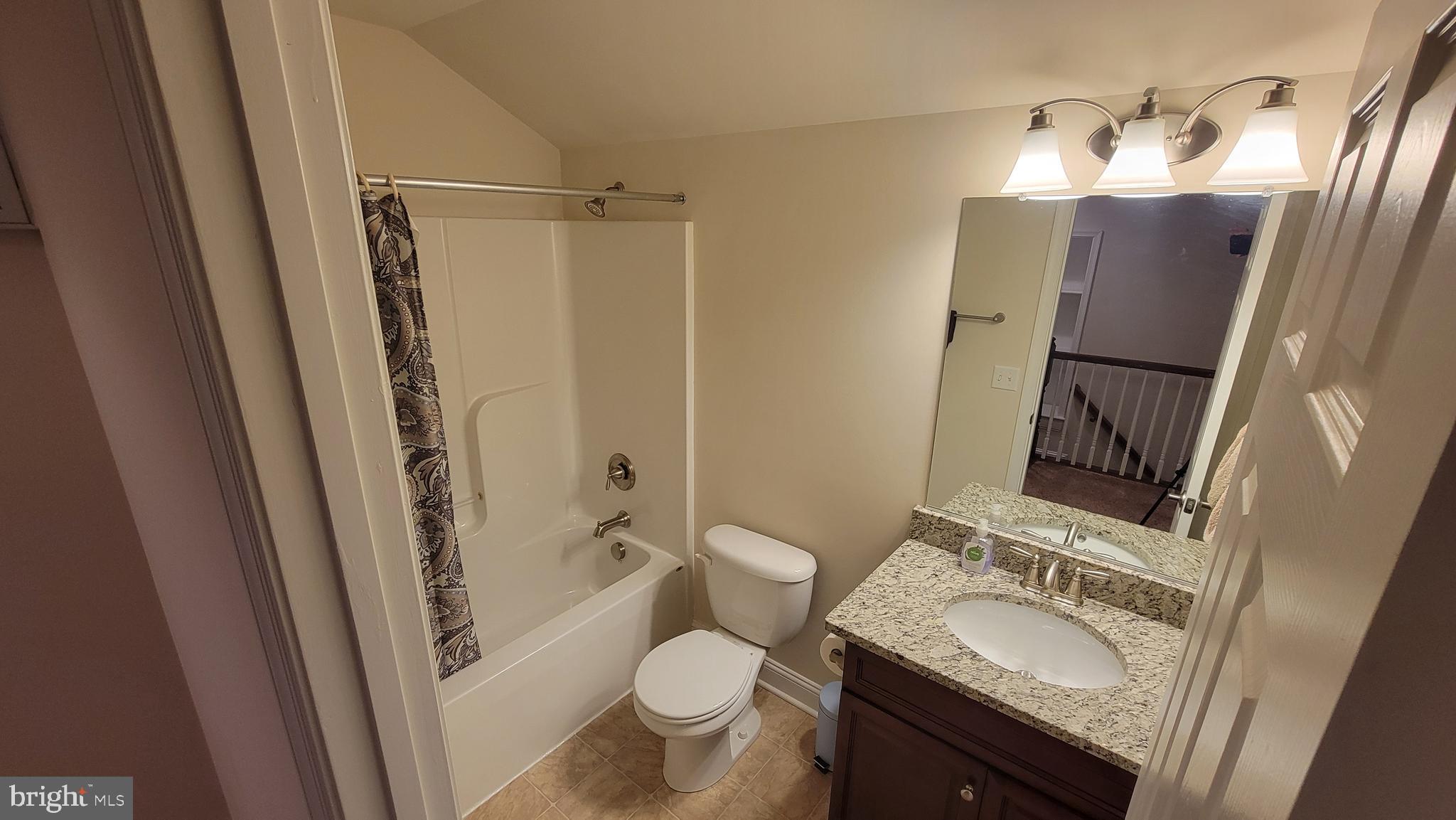 RIVER CROSSING VILLAS - Residential