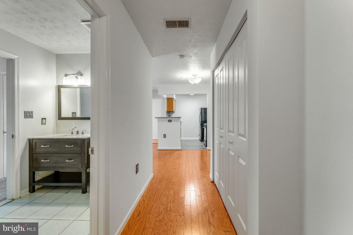 LARGO TOWN CENTER CONDOMINIUMS - Residential