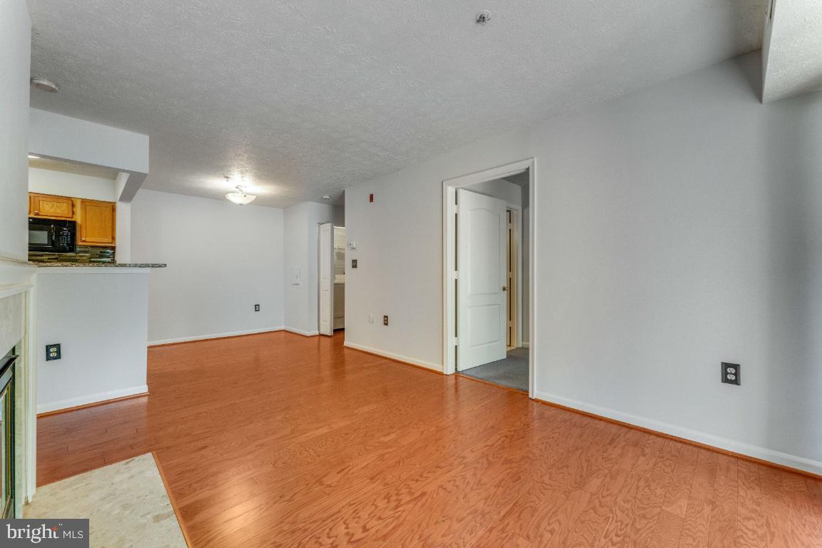 LARGO TOWN CENTER CONDOMINIUMS - Residential