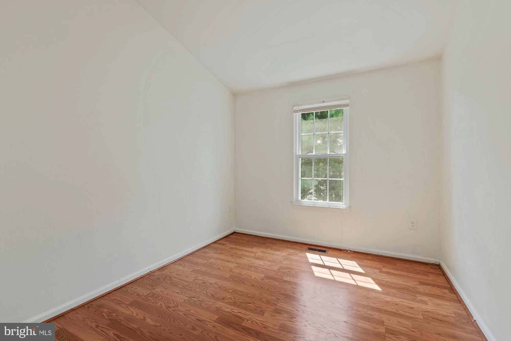 PARK OVERLOOK - Residential Lease