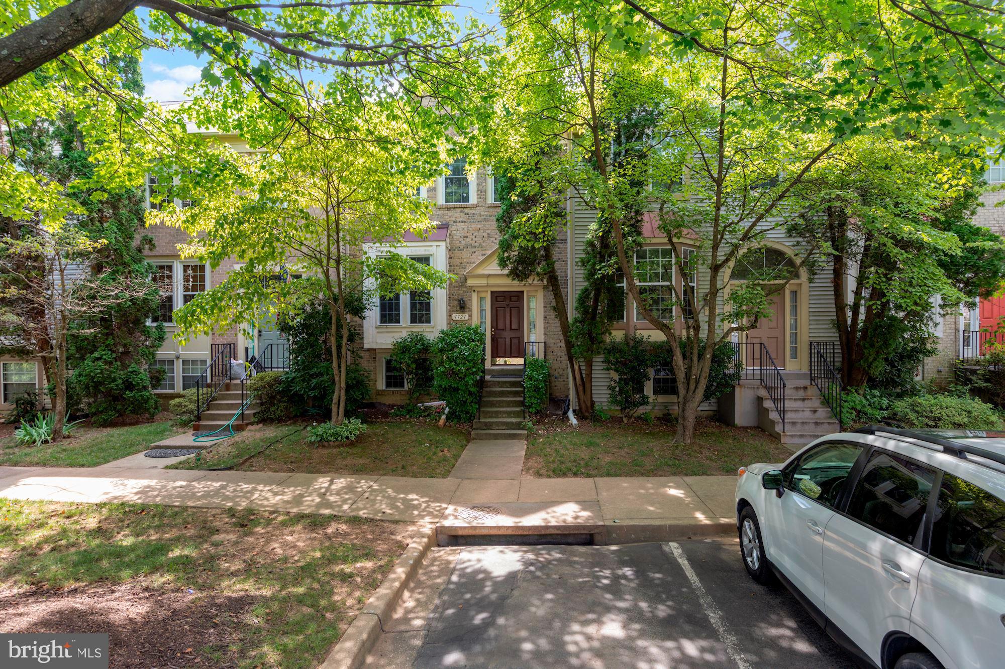 PARK OVERLOOK - Residential Lease