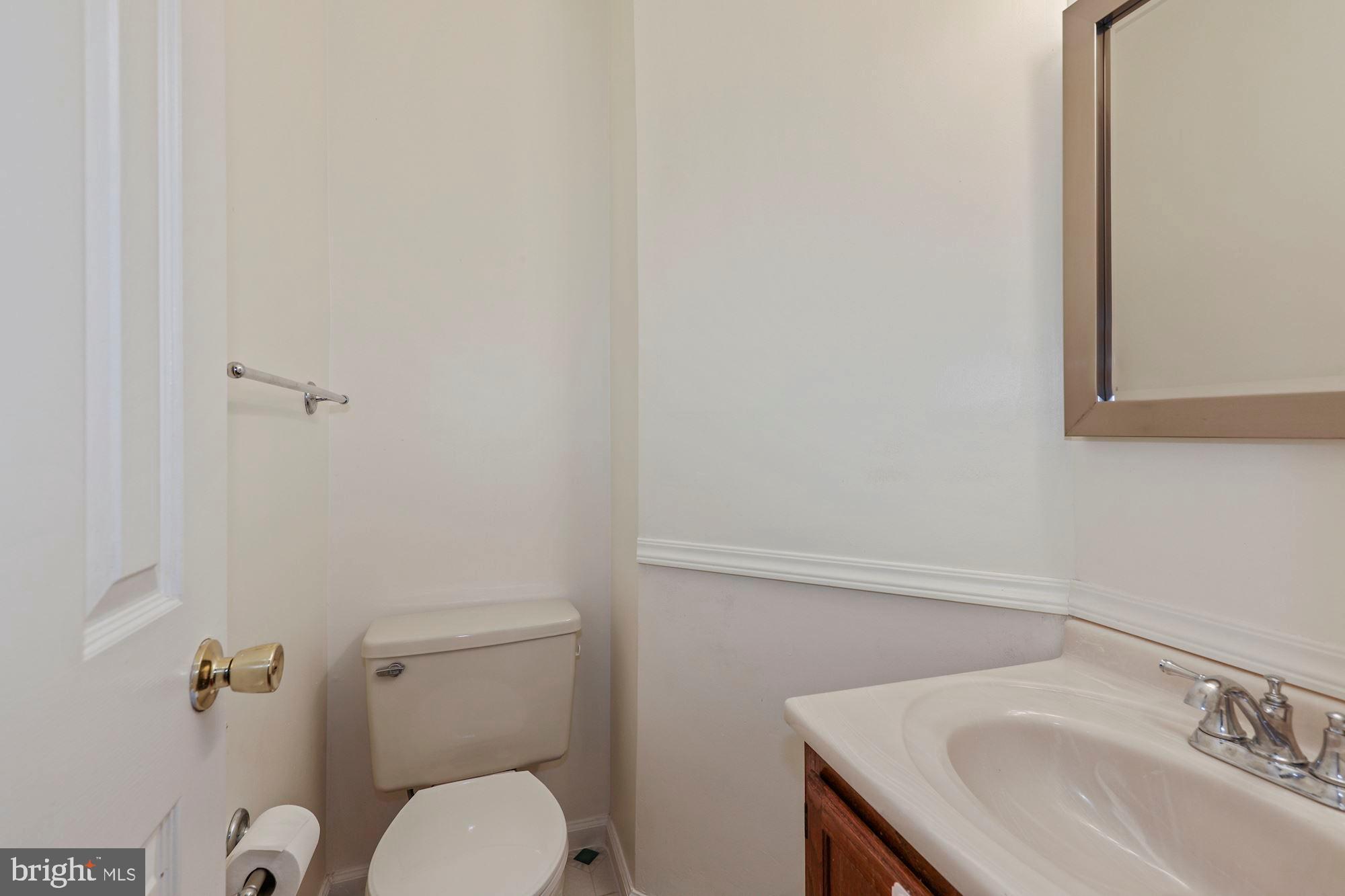 PARK OVERLOOK - Residential Lease