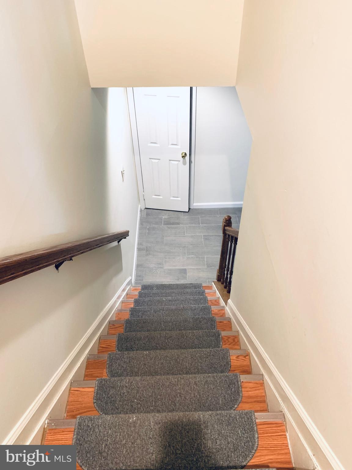 PARK OVERLOOK - Residential Lease