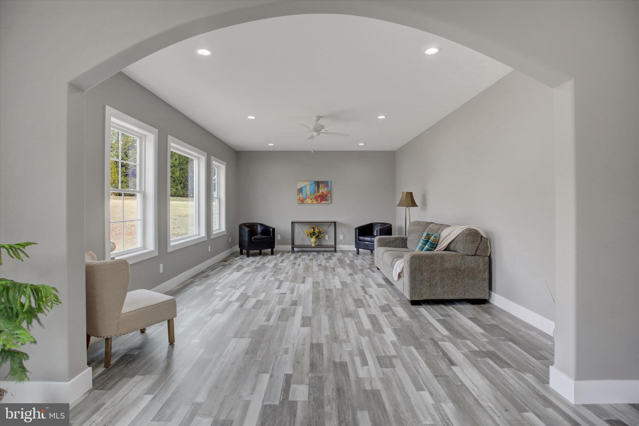 TOWN AND COUNTRY - Residential