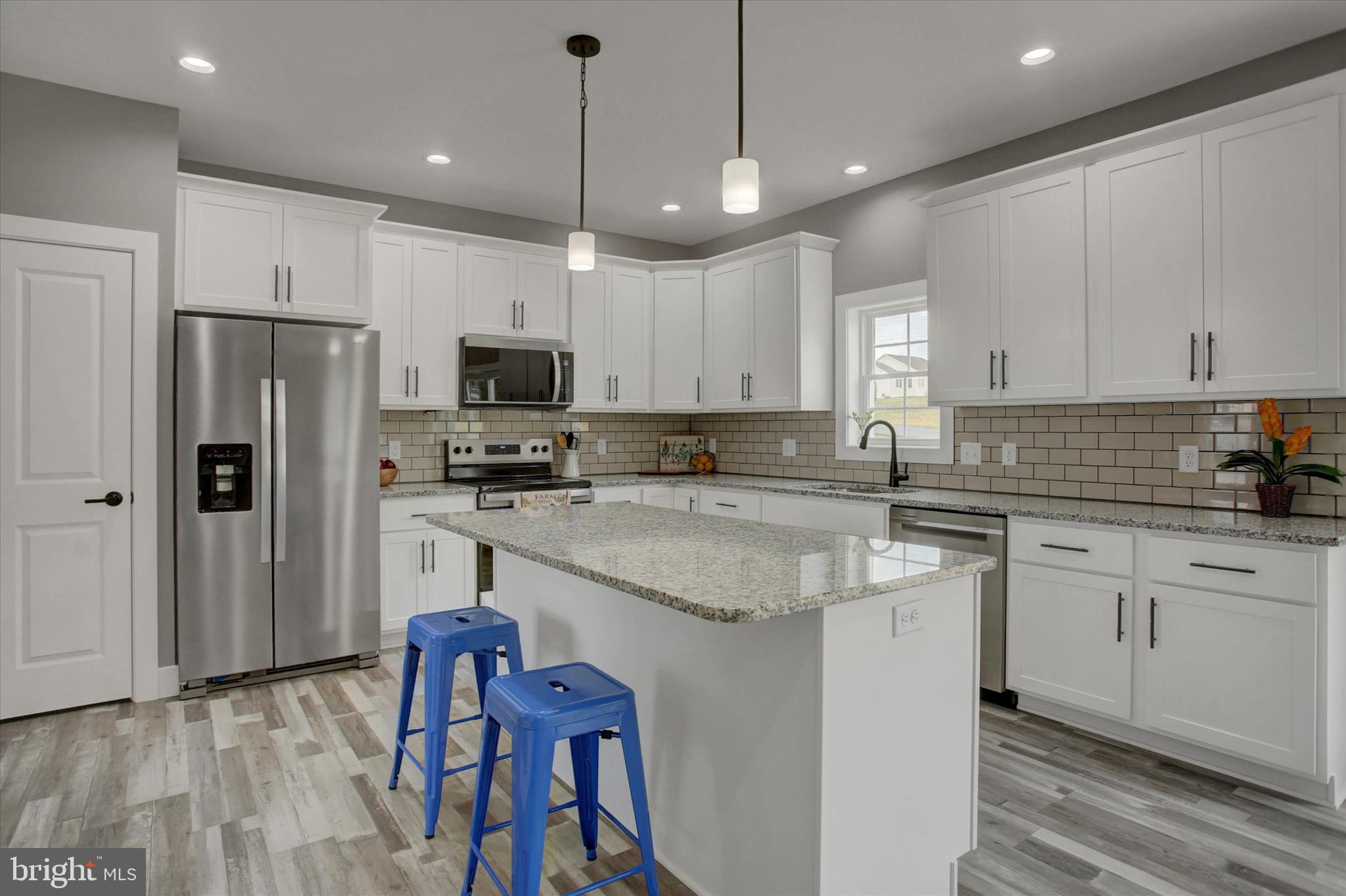 TOWN AND COUNTRY - Residential