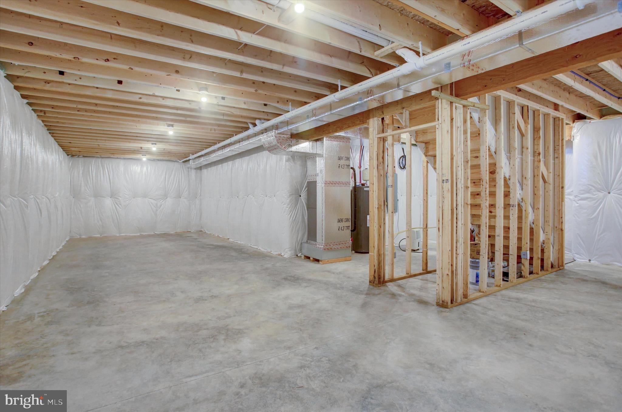 TOWN AND COUNTRY - Residential