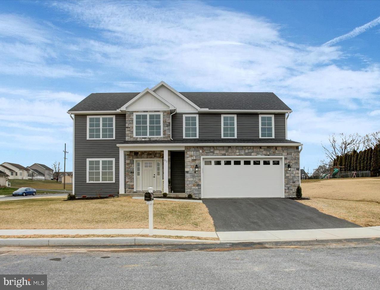 TOWN AND COUNTRY - Residential