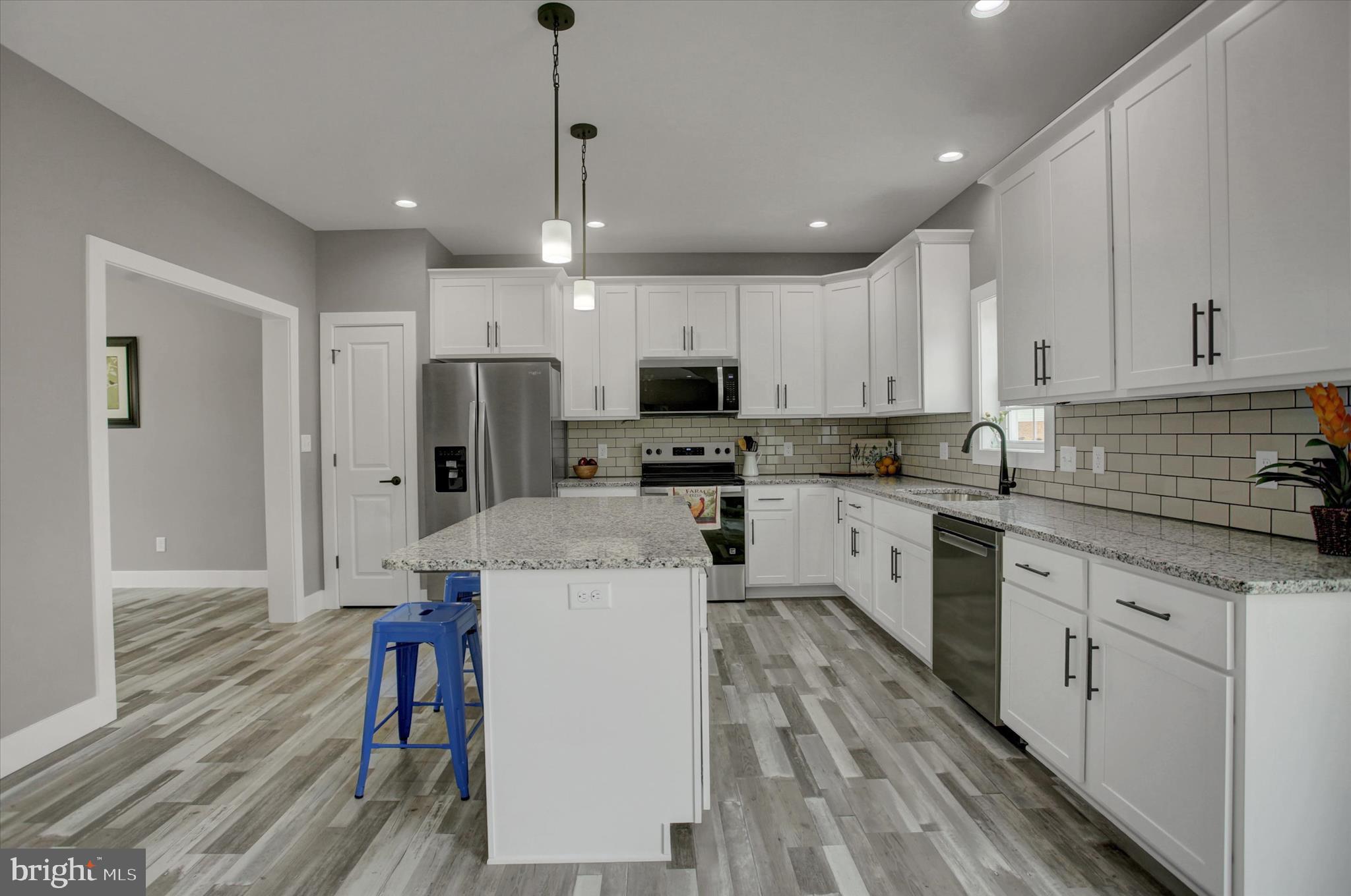 TOWN AND COUNTRY - Residential