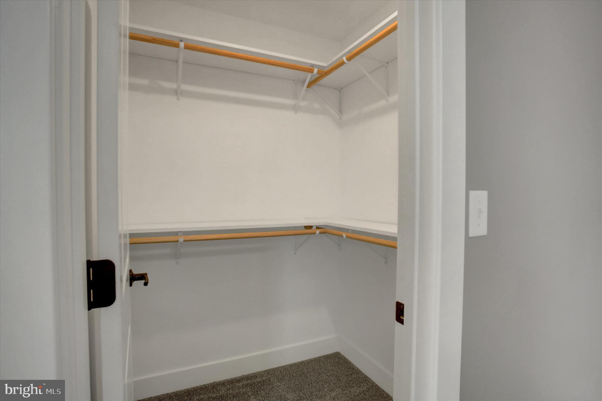 TOWN AND COUNTRY - Residential