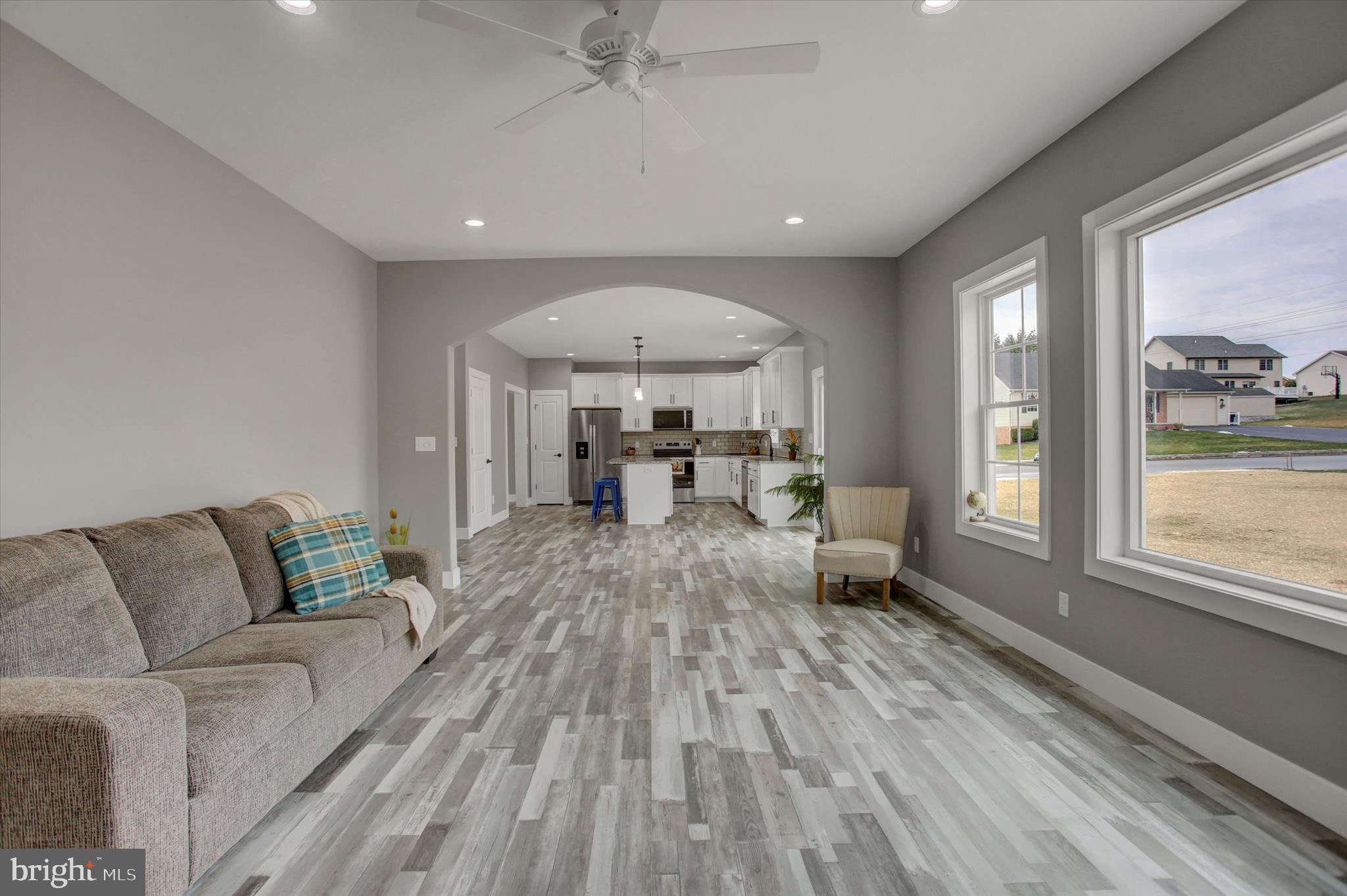 TOWN AND COUNTRY - Residential