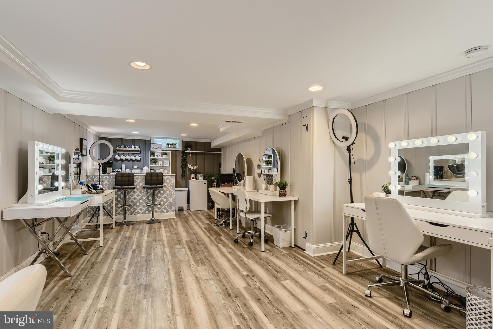 HAWTHORNE - Residential