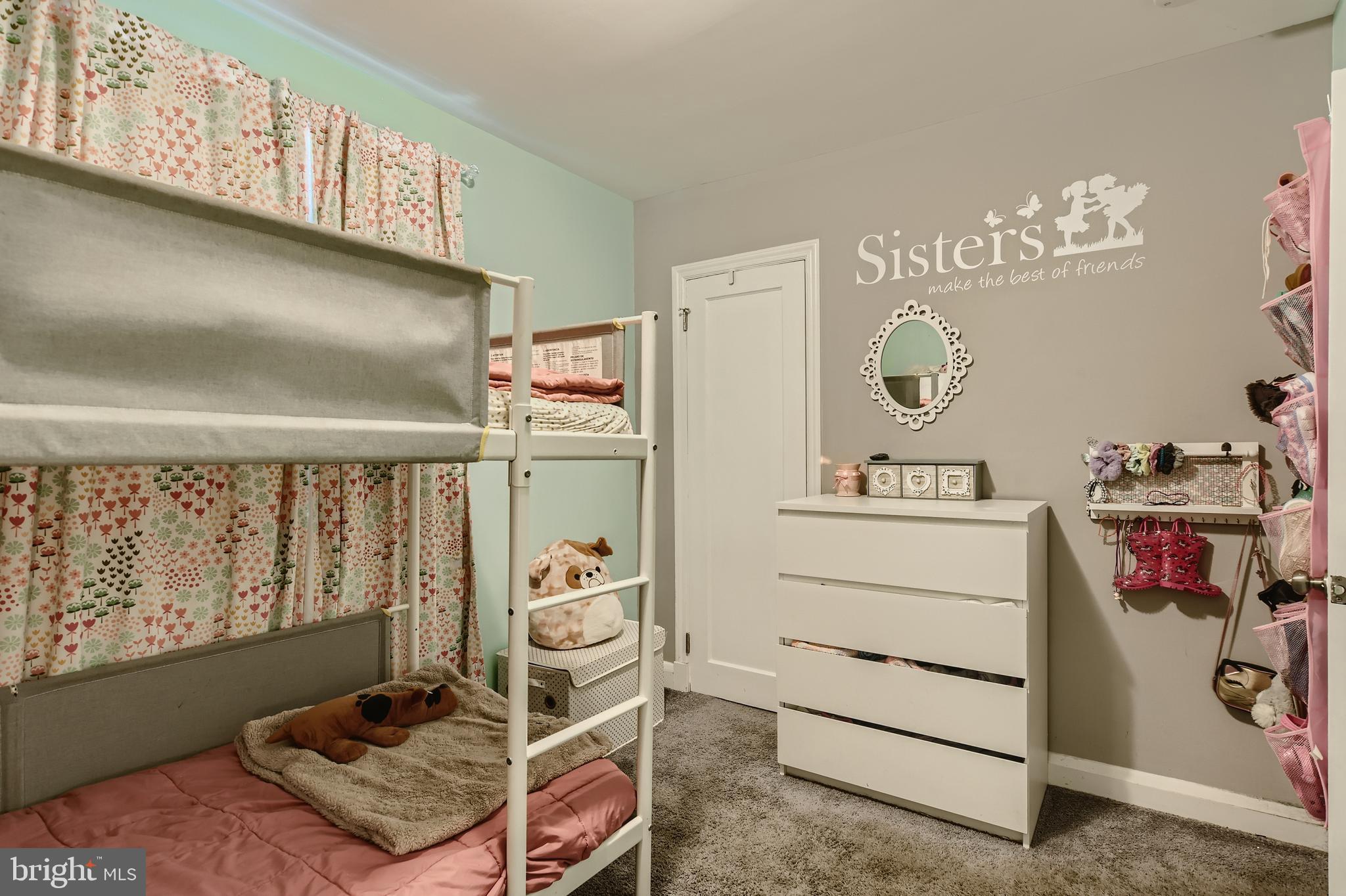 HAWTHORNE - Residential