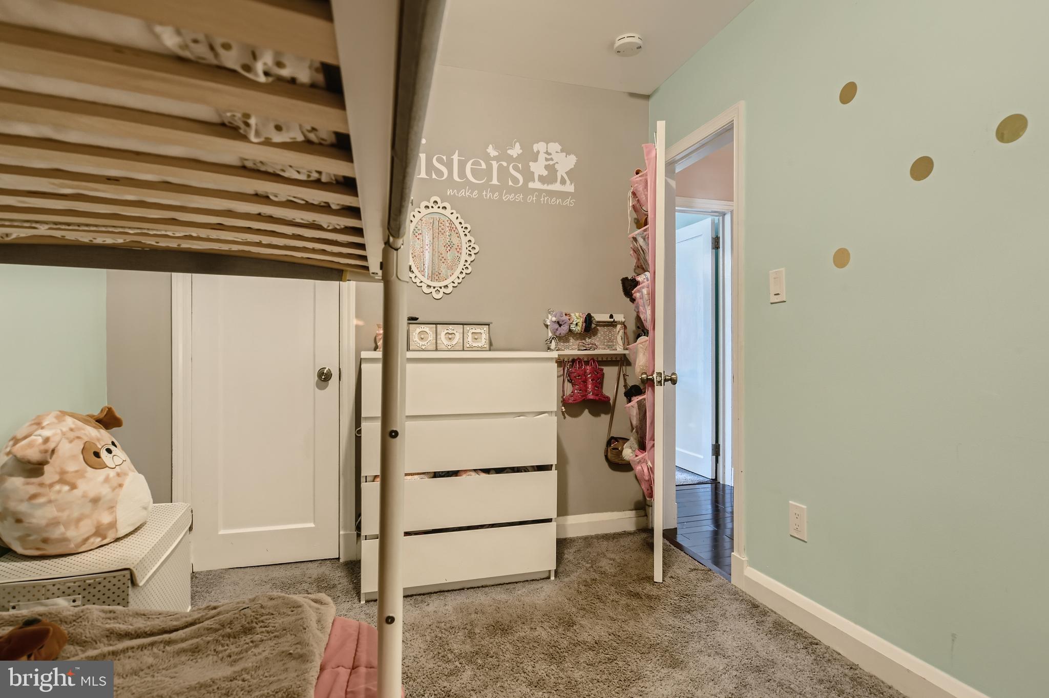 HAWTHORNE - Residential