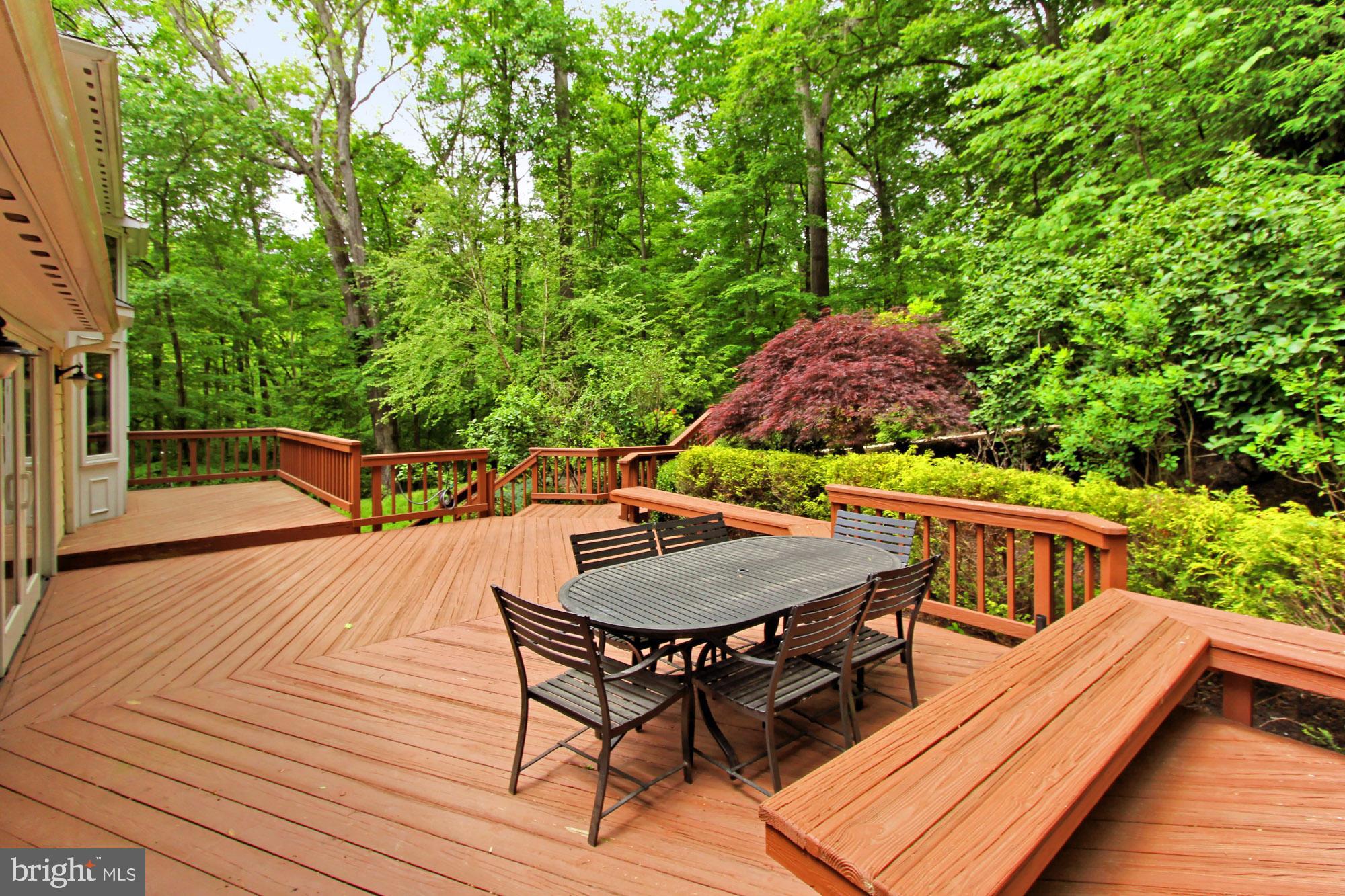 FALCON RIDGE - Residential