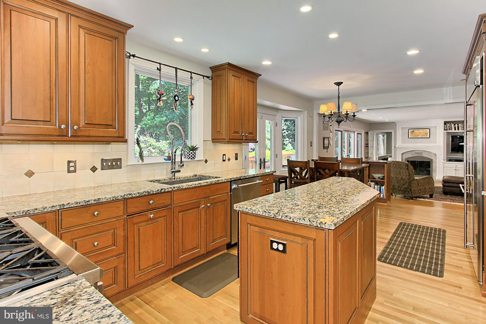 FALCON RIDGE - Residential