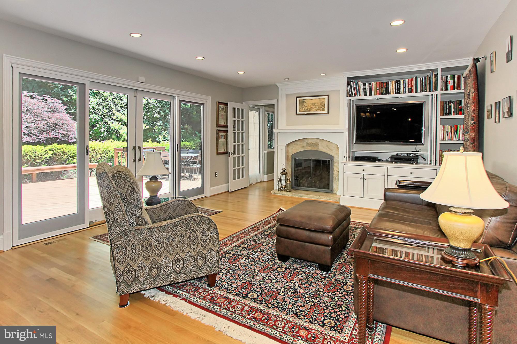 FALCON RIDGE - Residential