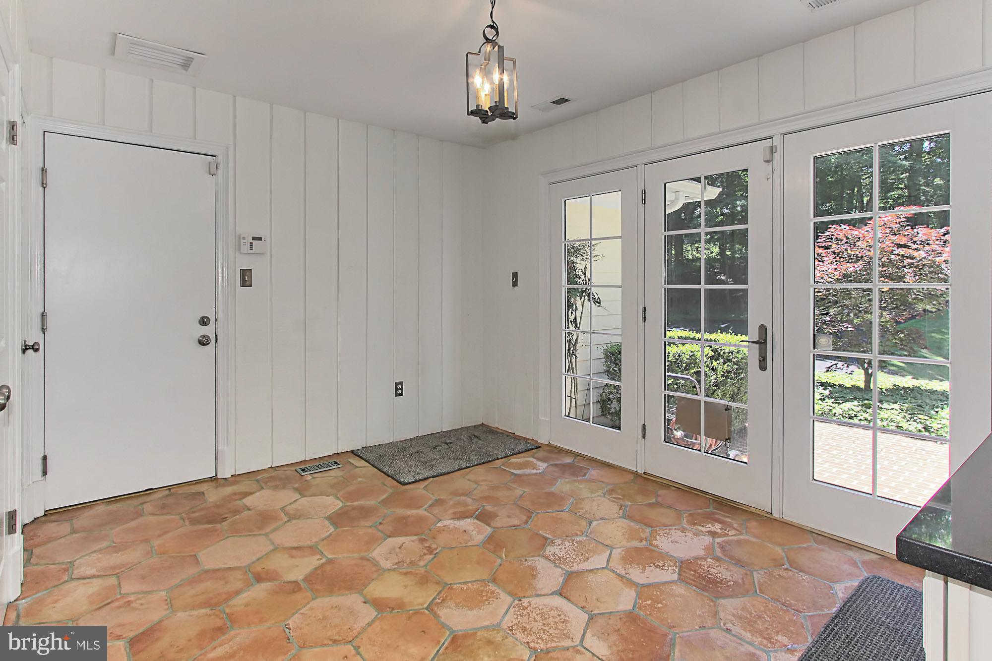 FALCON RIDGE - Residential