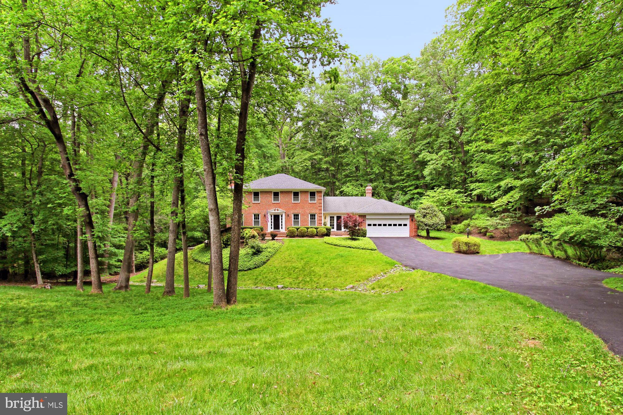 FALCON RIDGE - Residential