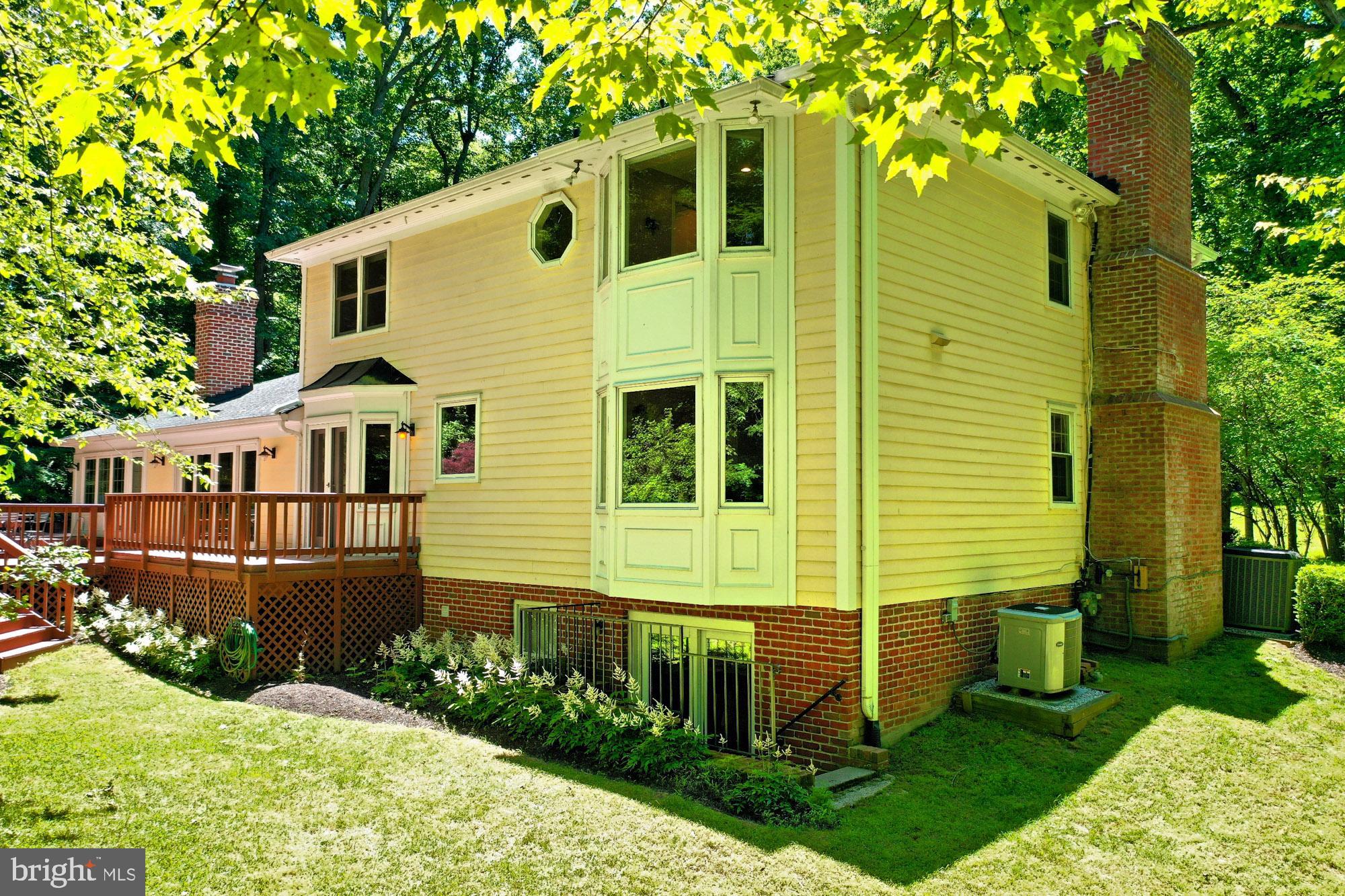 FALCON RIDGE - Residential