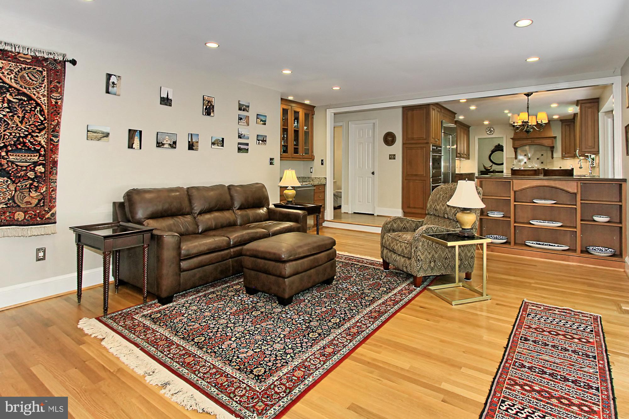 FALCON RIDGE - Residential