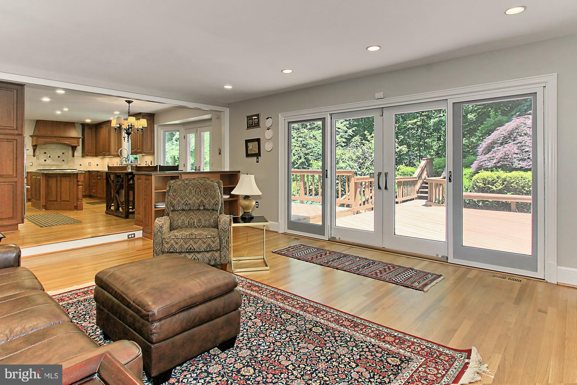 FALCON RIDGE - Residential