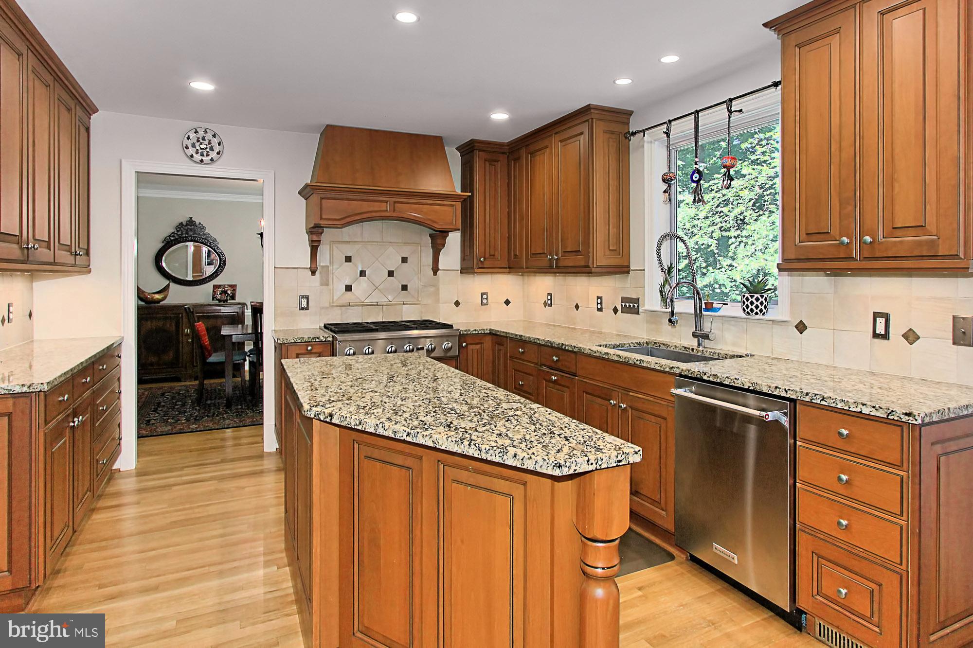 FALCON RIDGE - Residential