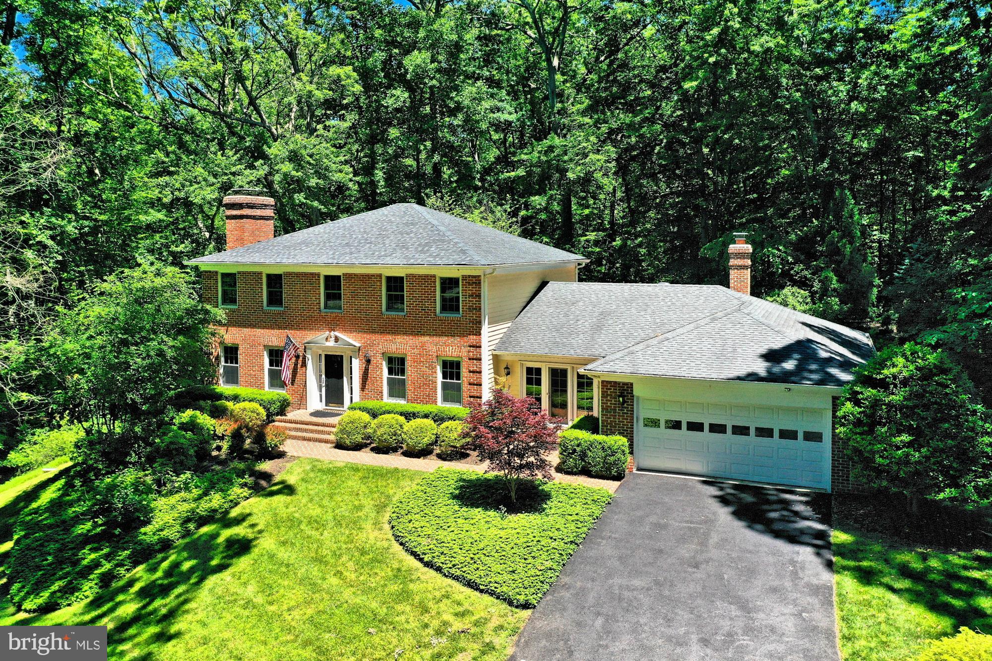 FALCON RIDGE - Residential