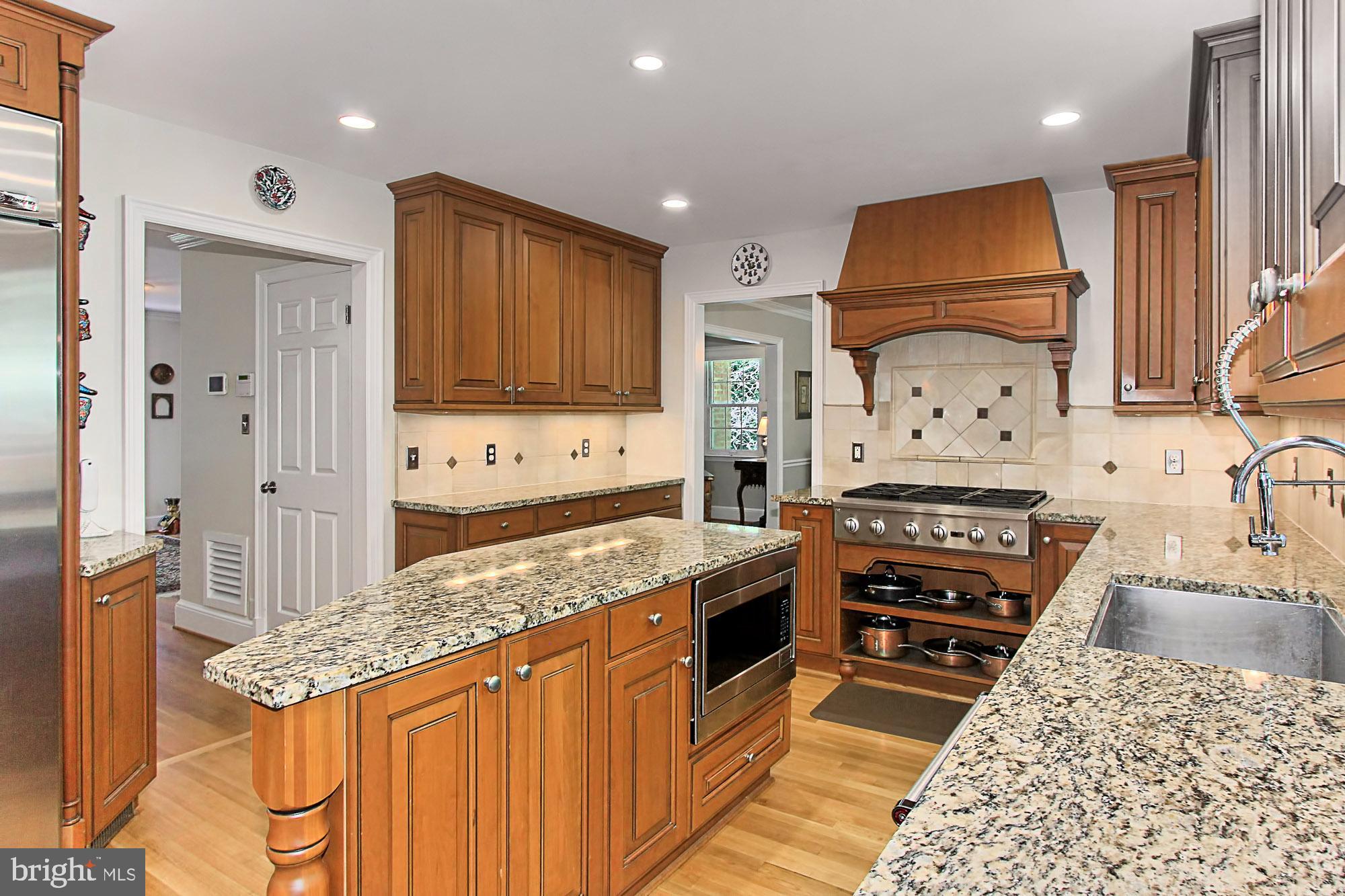 FALCON RIDGE - Residential