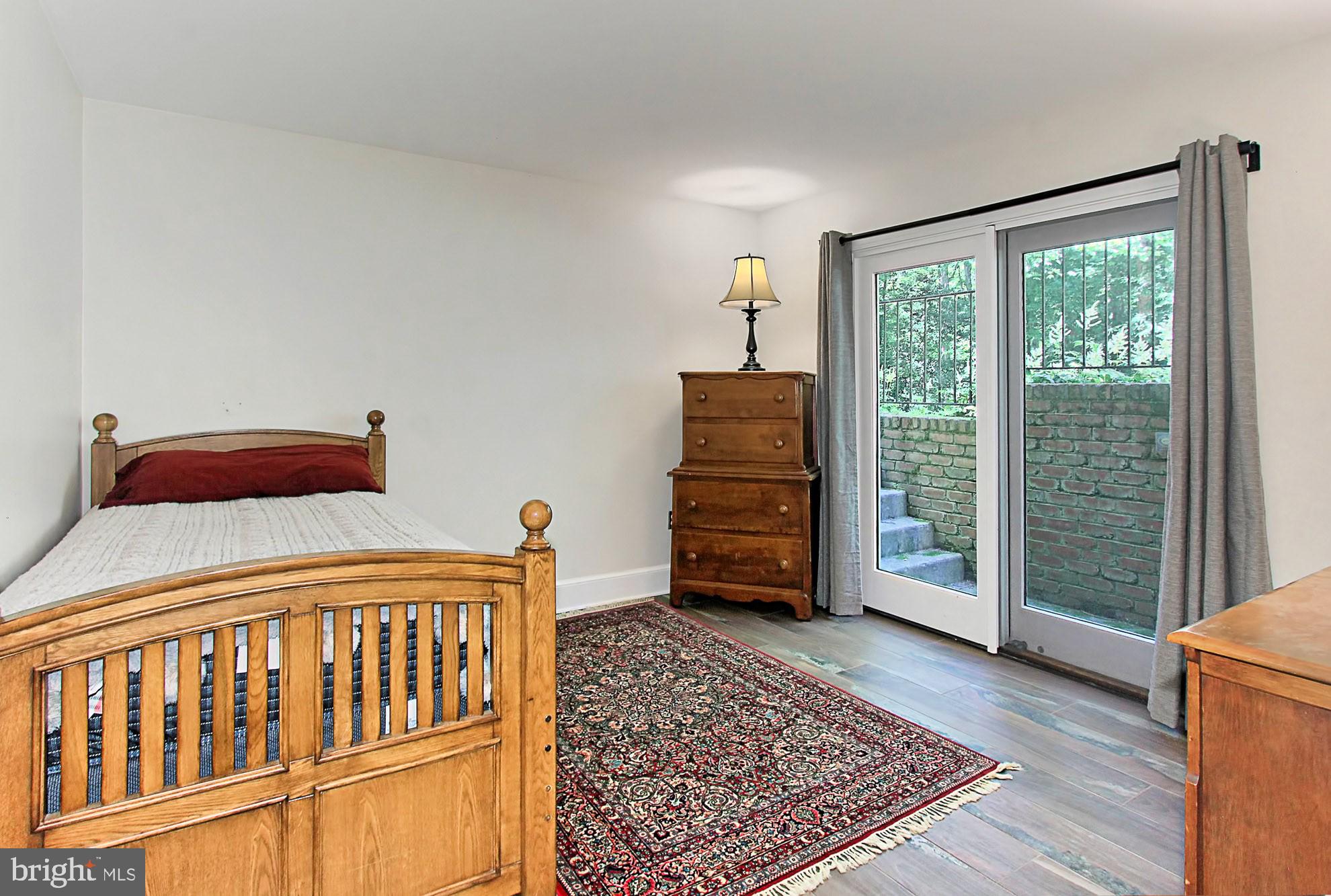 FALCON RIDGE - Residential