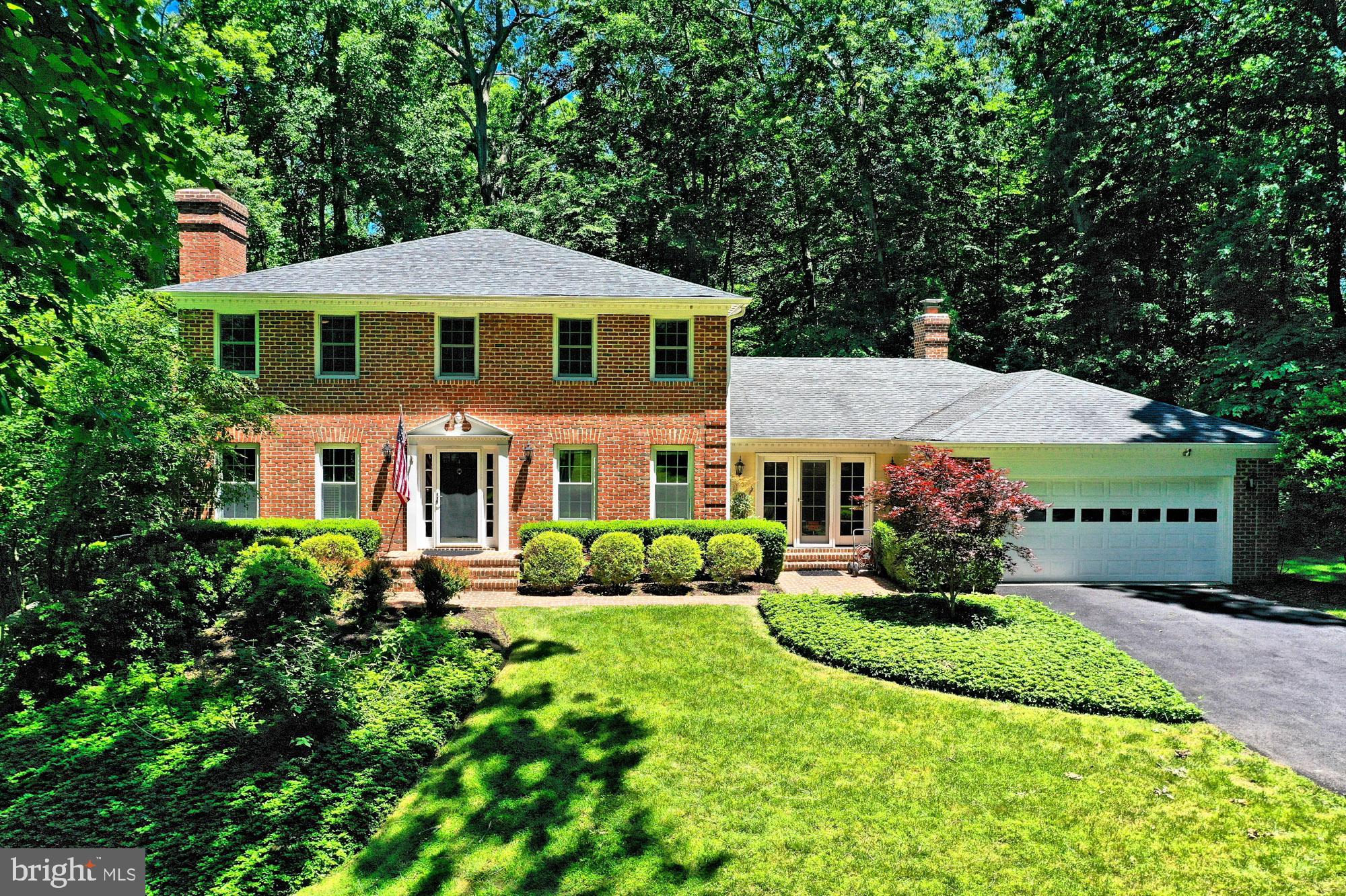 FALCON RIDGE - Residential