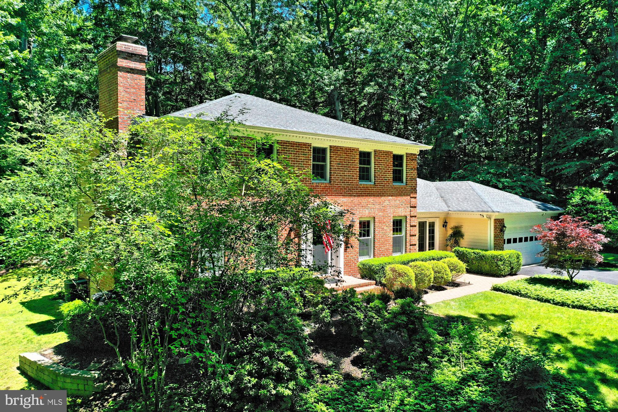 FALCON RIDGE - Residential