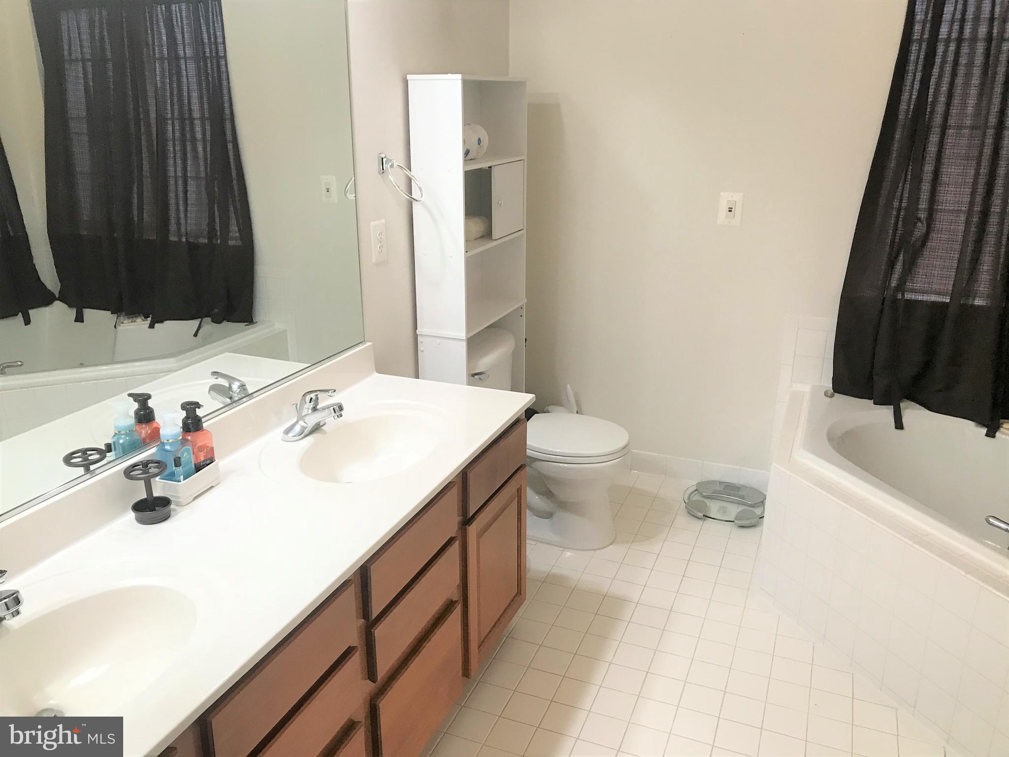 MARBURY - Residential Lease