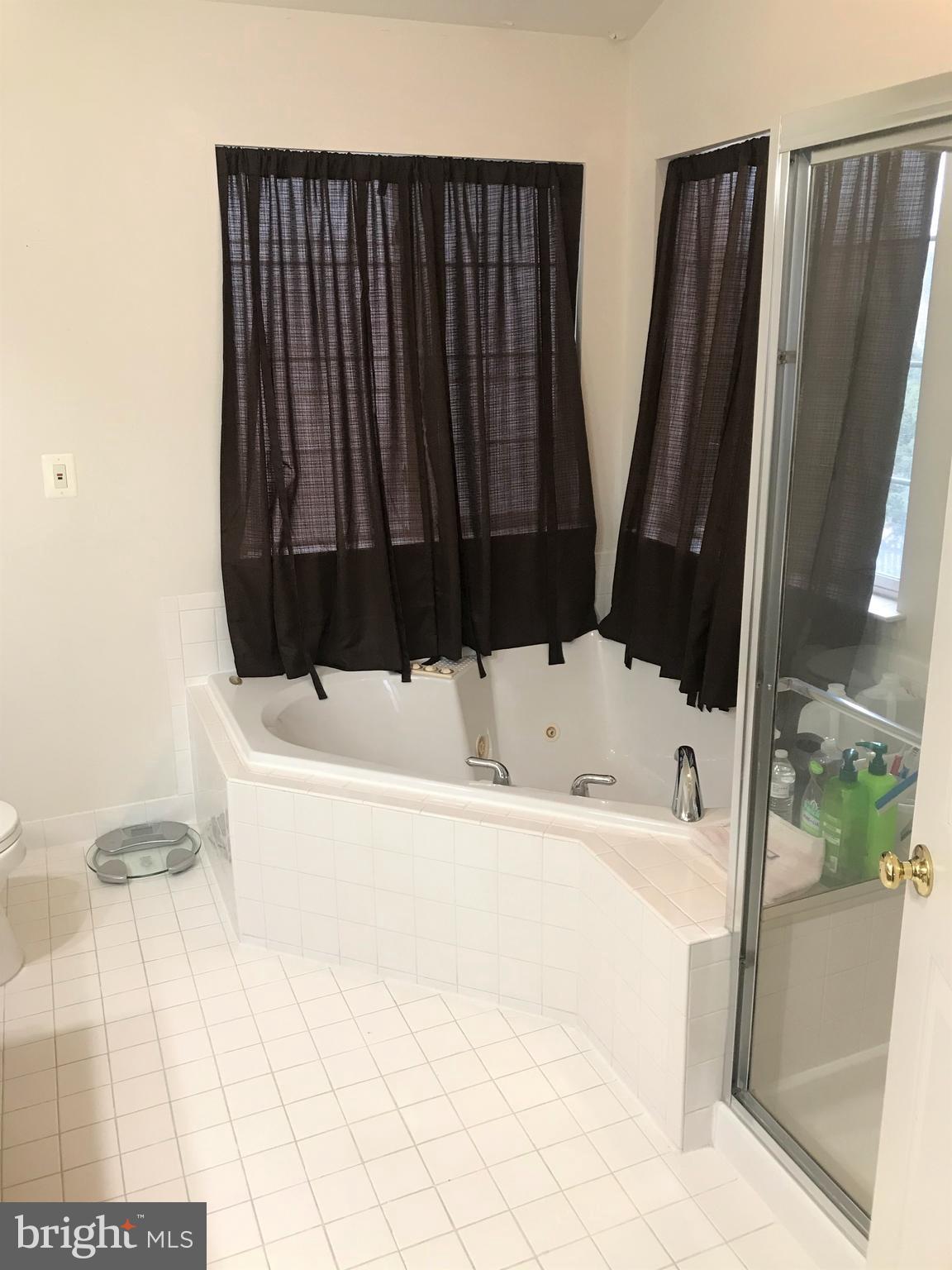 MARBURY - Residential Lease