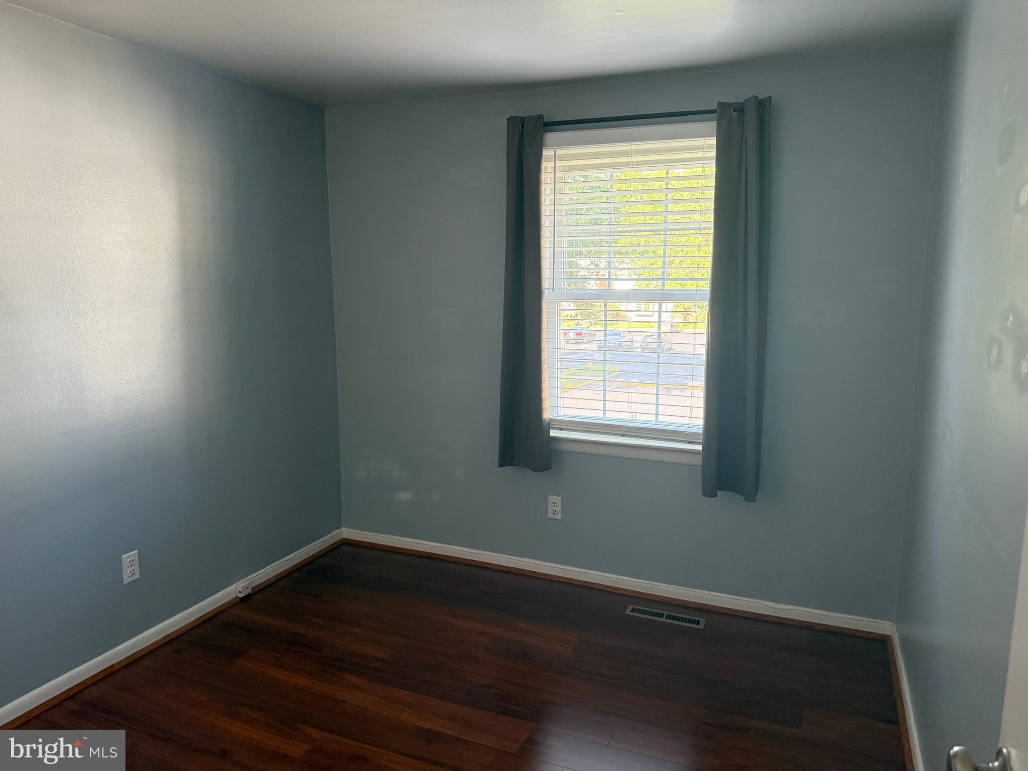 VILLAGE OF OLDE MILL - Residential Lease