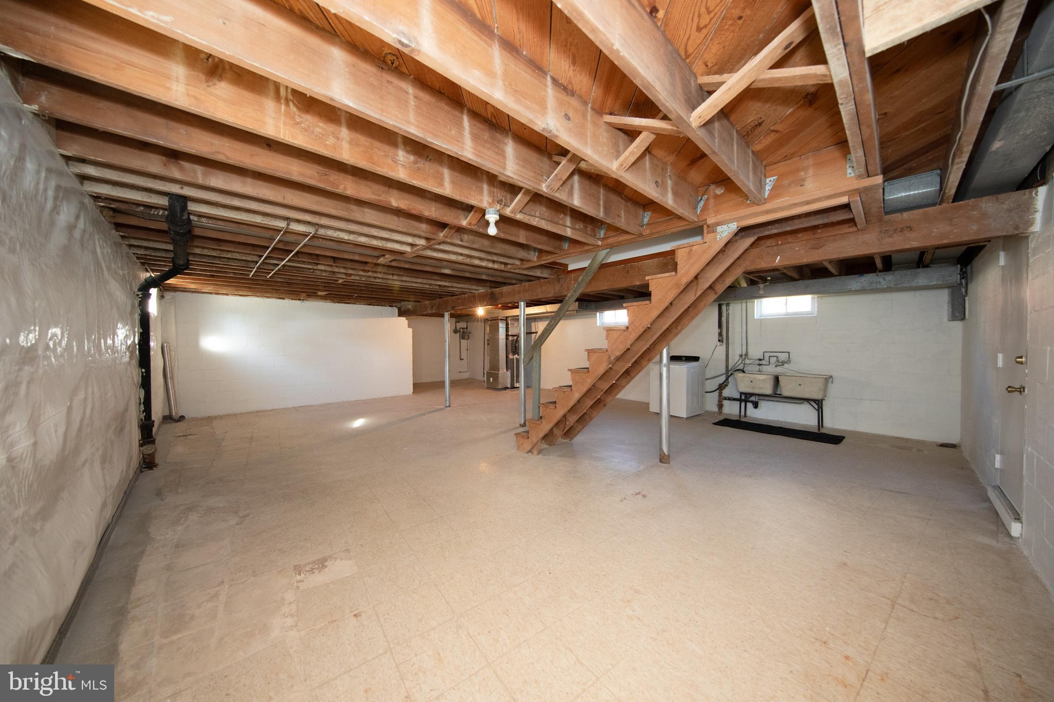 PERRY HALL - Residential