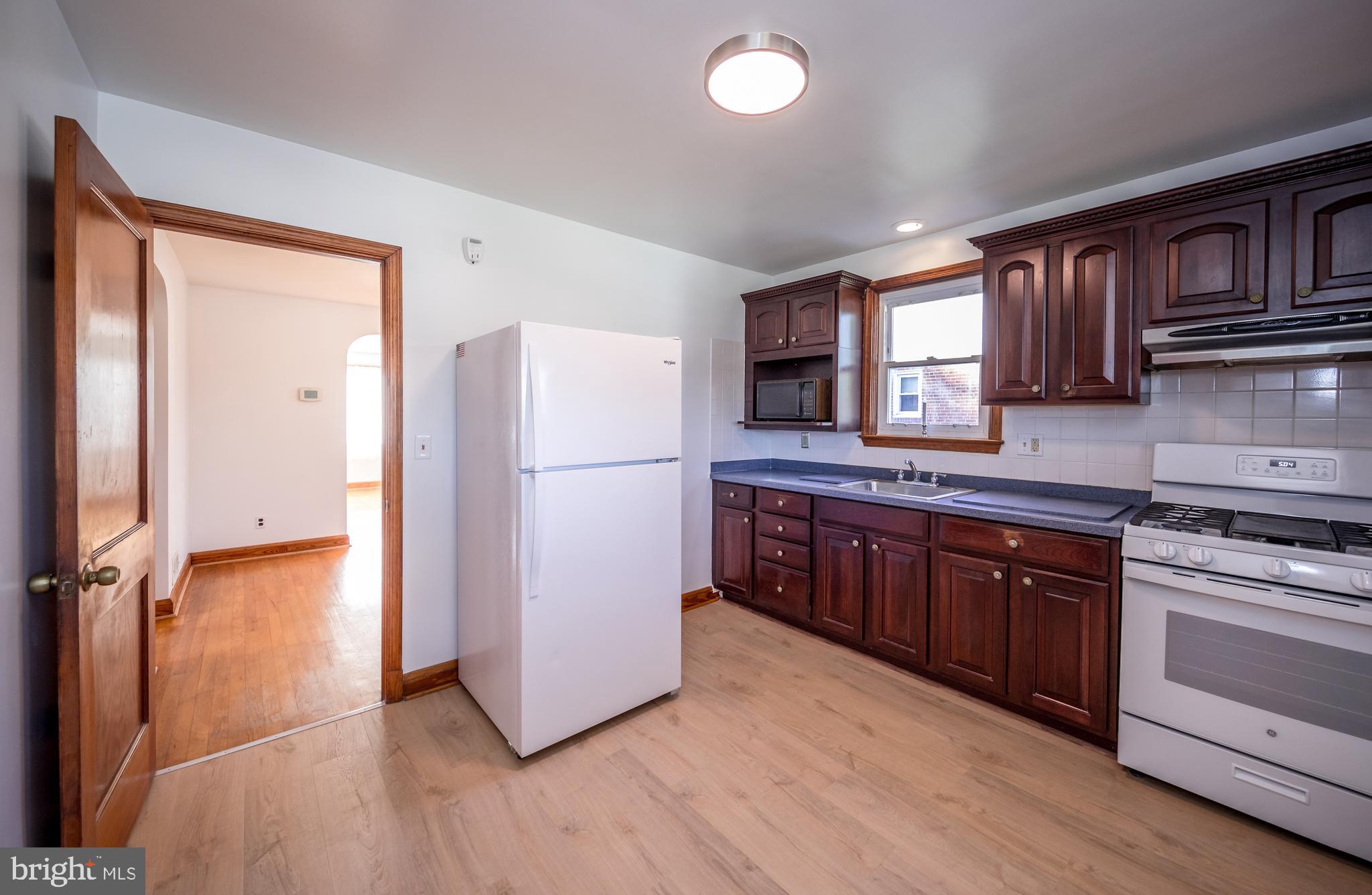 PERRY HALL - Residential