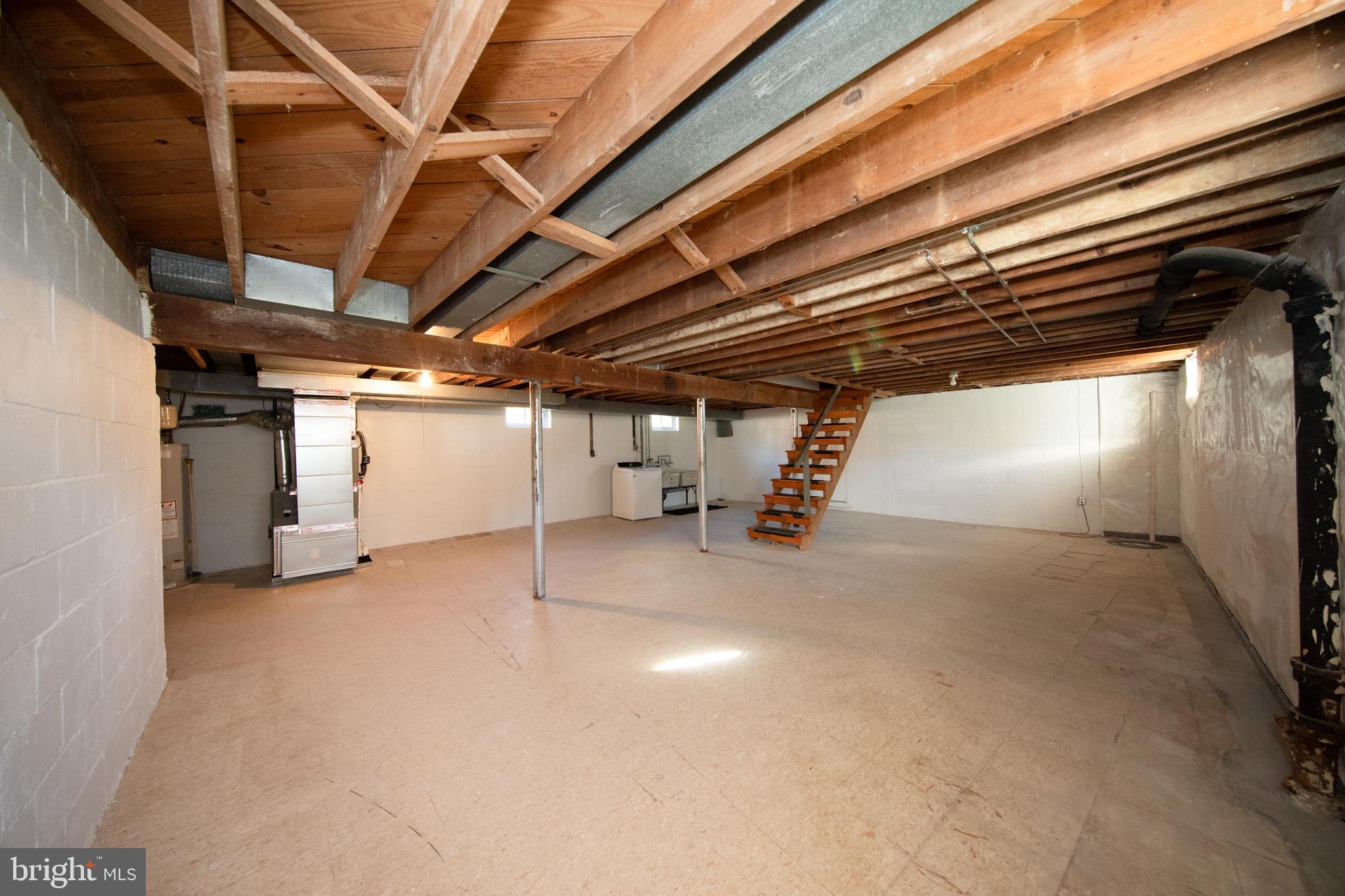 PERRY HALL - Residential