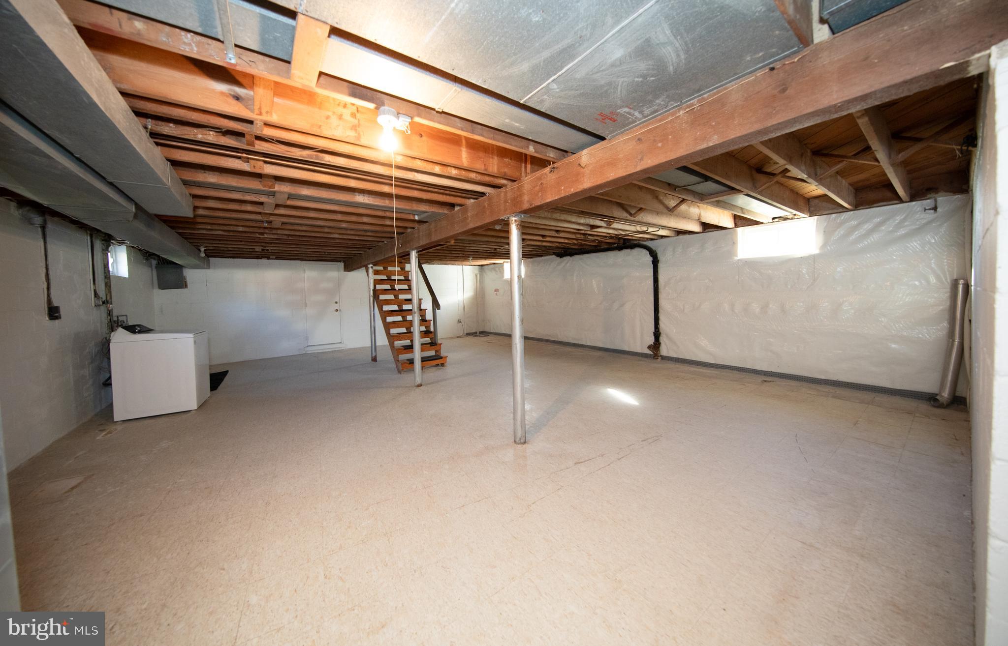 PERRY HALL - Residential