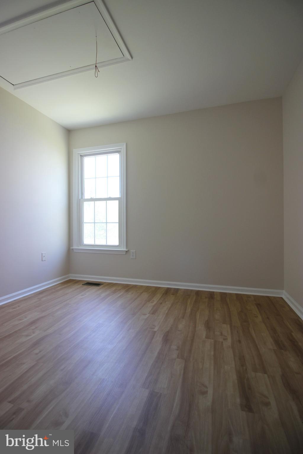 POTOMAC RIDGE - Residential