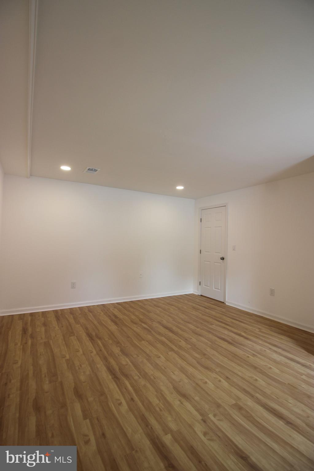 POTOMAC RIDGE - Residential