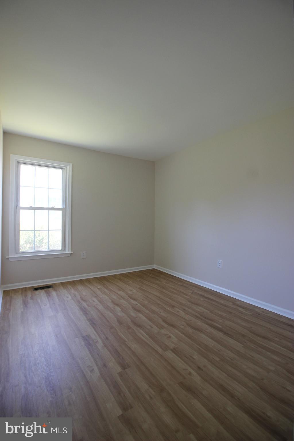 POTOMAC RIDGE - Residential