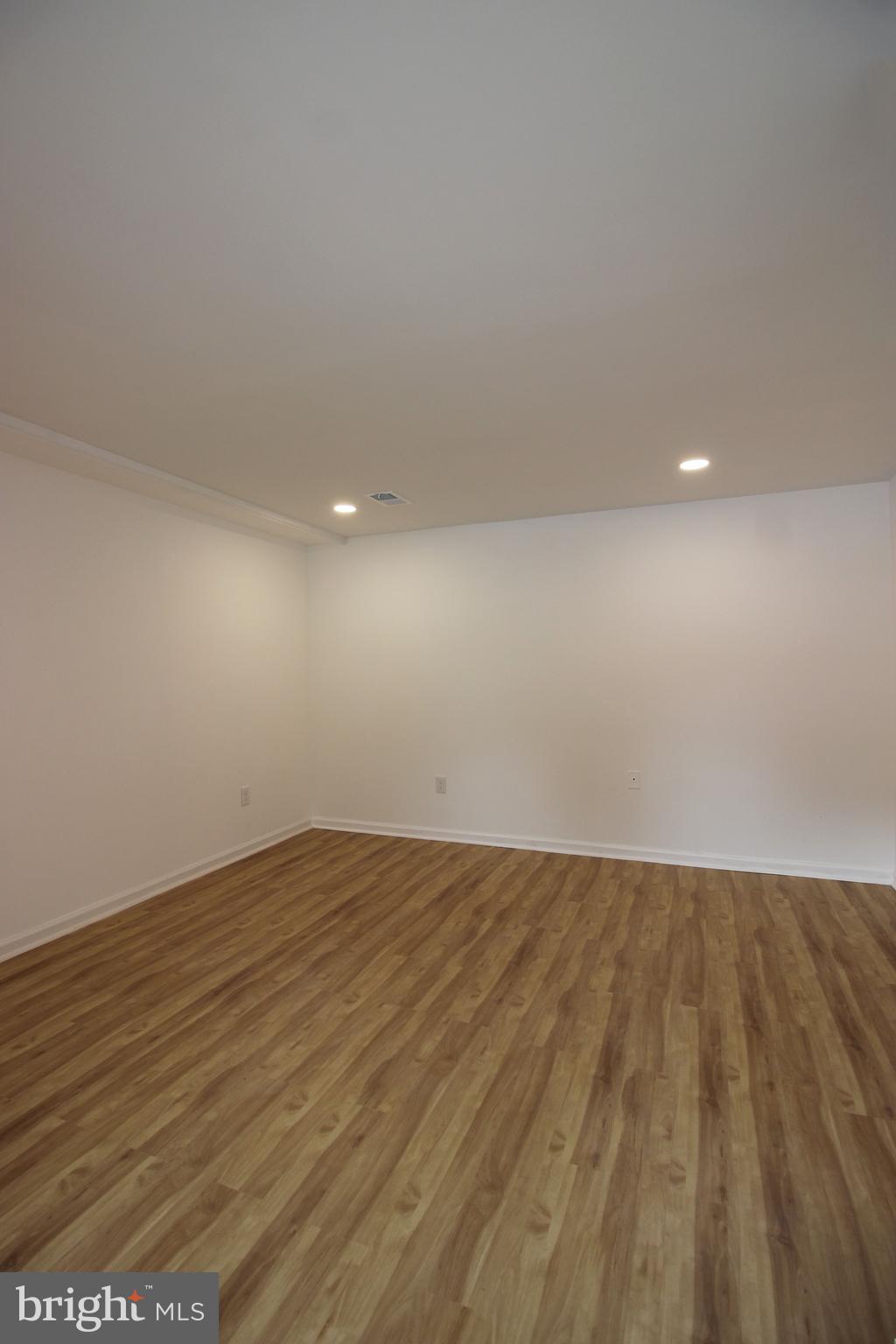 POTOMAC RIDGE - Residential